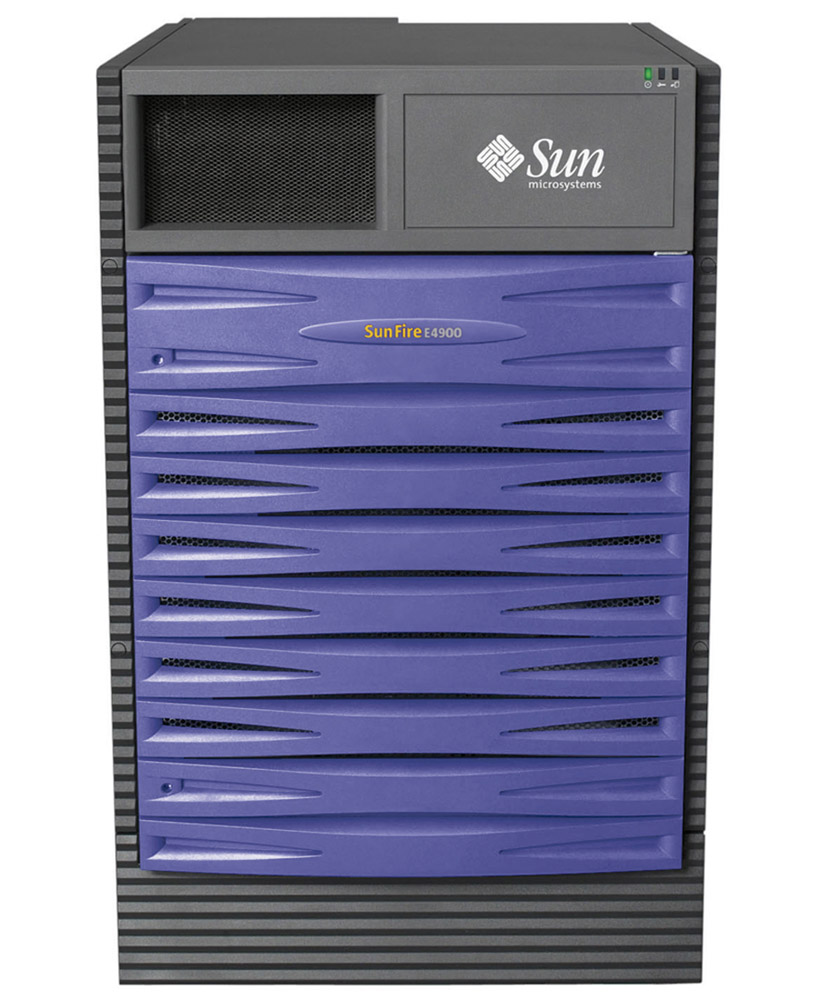 Sun Fire E4900 (post July 2006) Front Zoom