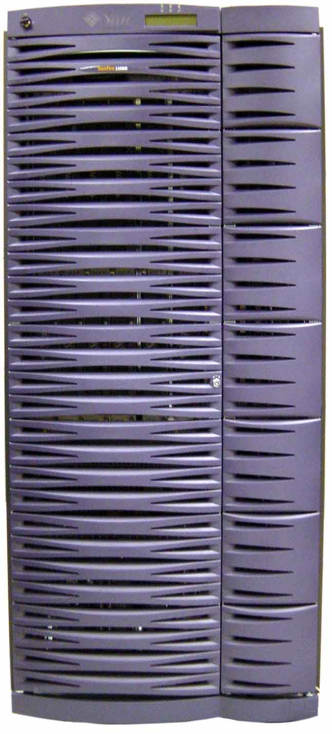 Sun Fire E25K (post July 2006) Front Zoom